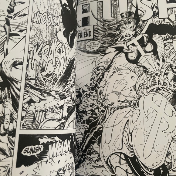 Adult Coloring Book - DC - Batman Hush - Vol 1 - Paperback Graphic Novel - New - Picture 3 of 3